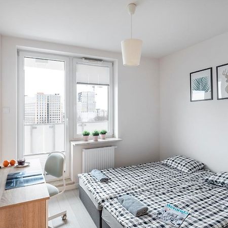 Waw Pokoje Manhattan Varşovia Exterior foto